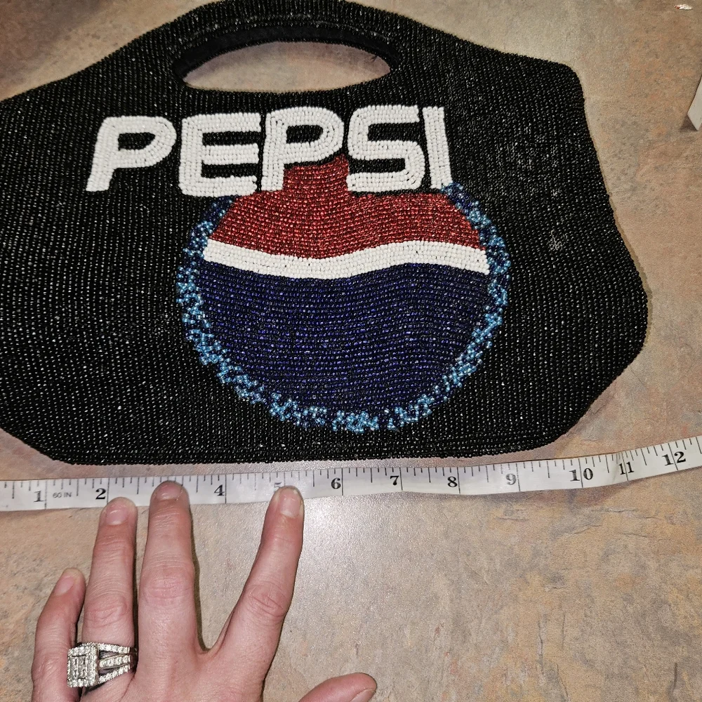 Vintage RARE Pepsi Cola (black) Hand Beaded UNUSED purse - Picture 7 of 9